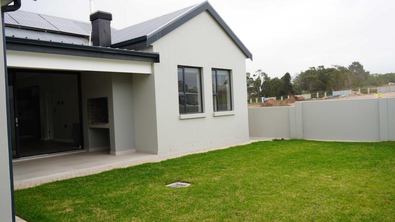 3 Bedroom Property for Sale in Kraaibosch Park Western Cape